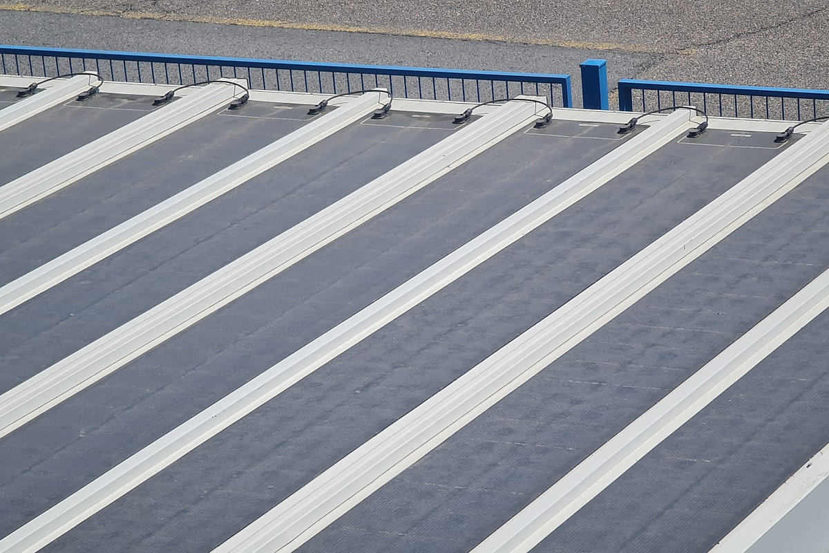 Teja Sandwich Solar — Detalle